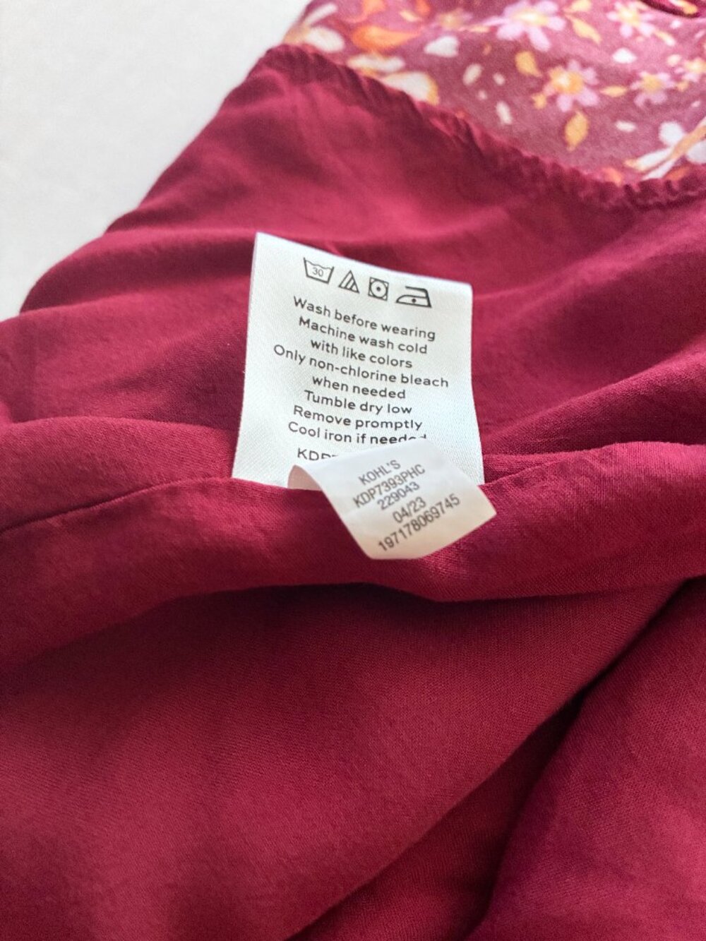 Draper James Floral Puff Sleeve Smocked Waist Faux Wrap Dress - Burgundy - 2X - Picture 7 of 8